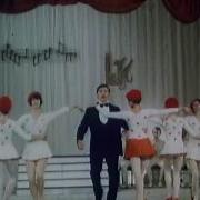 Шла Девочка По Улицам Милана