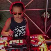 Dj Fernanda Cardozo