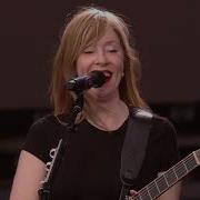 Suzanne Vega Live