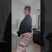 Звуки Девки Трахаются С Трансами