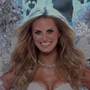 Amazing Victoria S Secret Fashion Show 2007