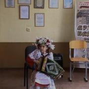 Посмотрите Как В Восемь Лет Девочка Играет На Гармони