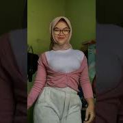 Jilbab Goyang Hot Angklung