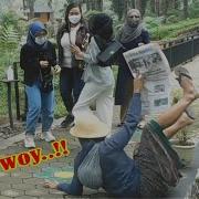 Prank Kakek Di Kebun