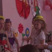 Перед Зеркалом Стою И Хохочу