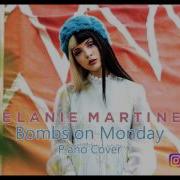 Melanie Martinez Bombs On Monday Piano